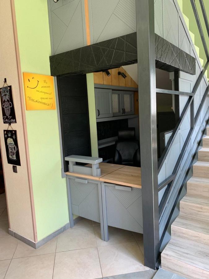 Zig Zag Hotell Kamjanets-Podilskyj Exteriör bild